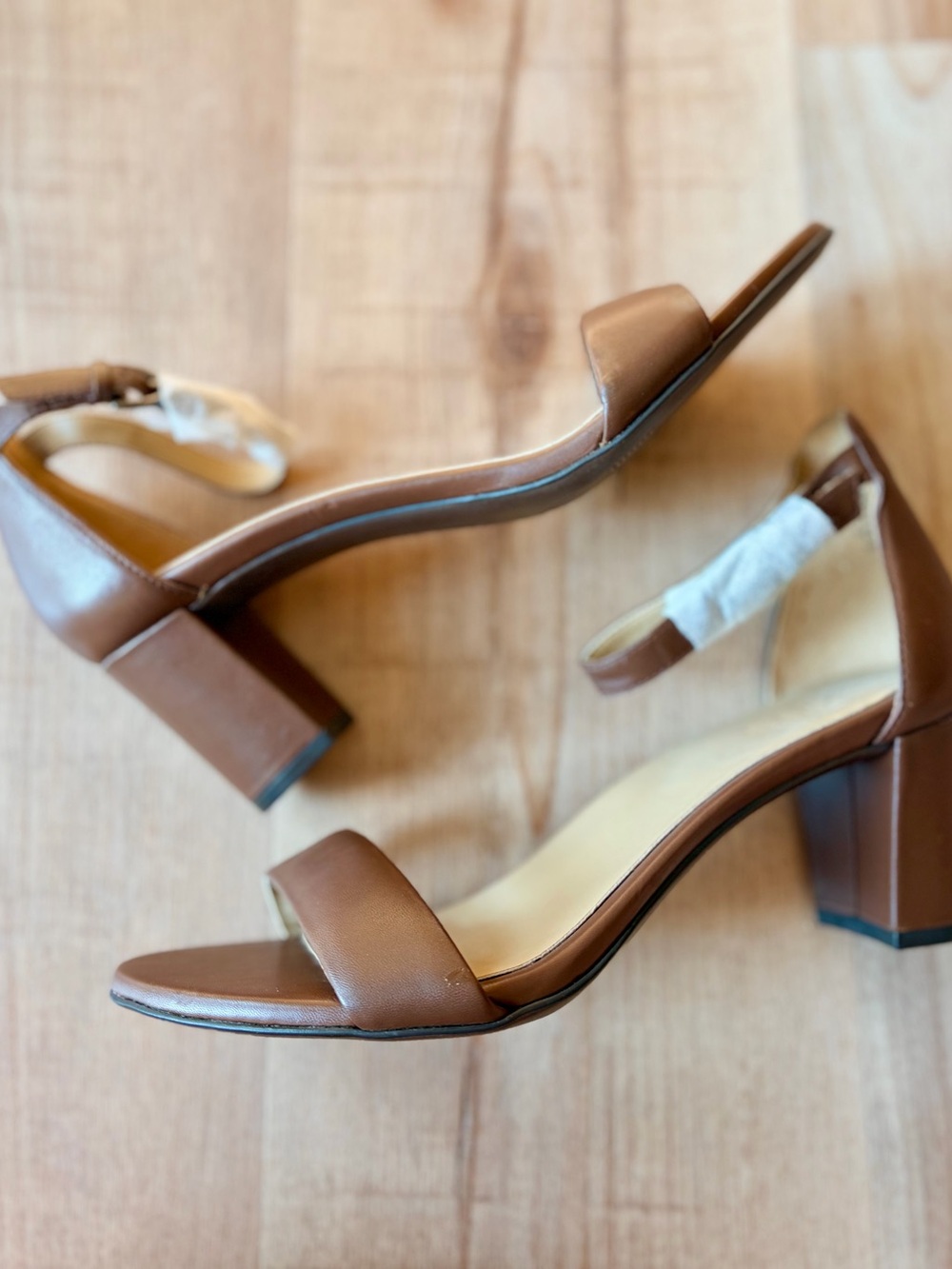 New Naturalizer Vera Women’s Brown Block Heel Sandals Size 9